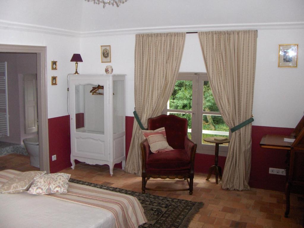 Chateau De L'Oiseliniere Bed & Breakfast Gorges  Exterior photo